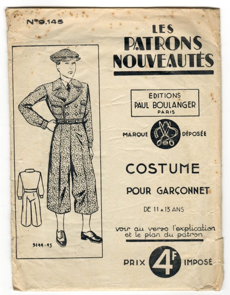 Front of a sewing pattern enveloppe by the french brand Les Patrons Nouveautés