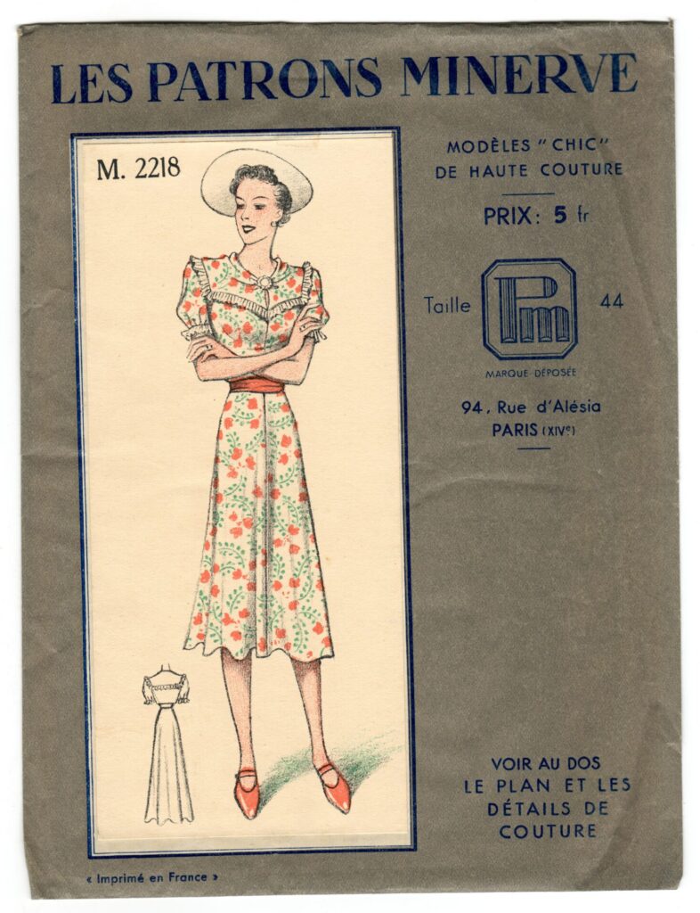 Front of a sewing pattern enveloppe by the french brand Les Patrons Minerve