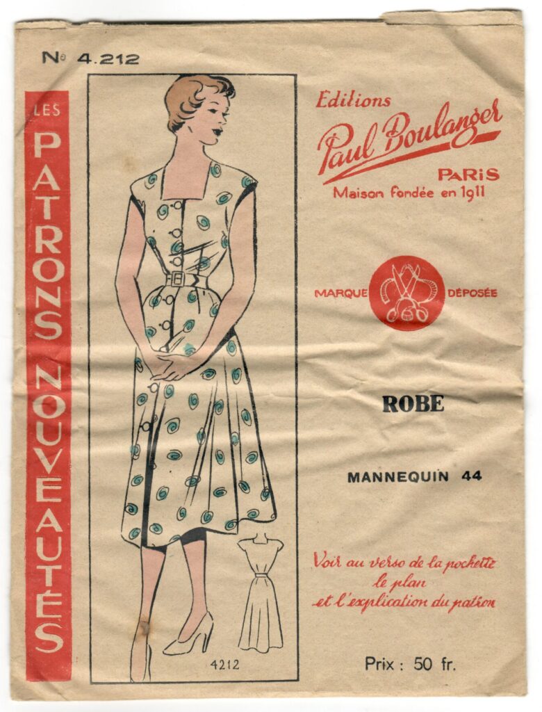 Front of a sewing pattern enveloppe by the french brand Les Patrons Nouveautés