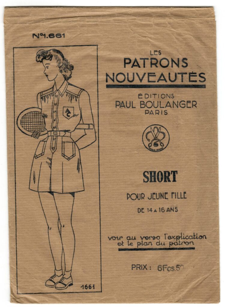 Front of a sewing pattern enveloppe by the french brand Les Patrons Nouveautés