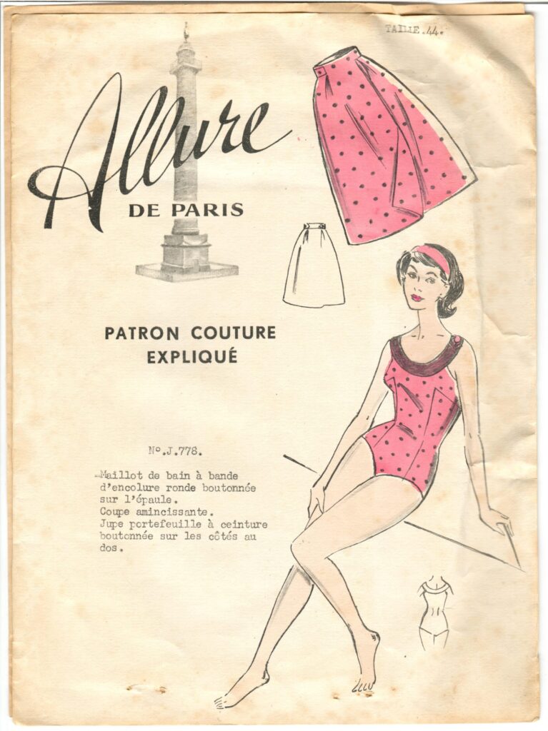 Front of a sewing pattern enveloppe by the french brand Allure de Paris
