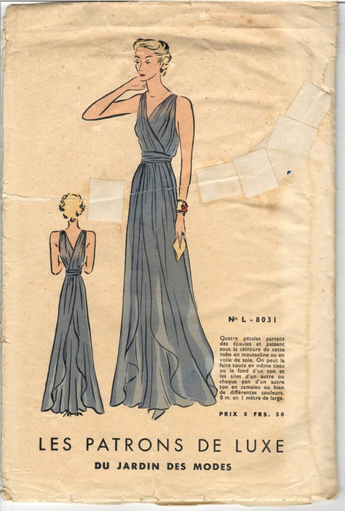 Front of a sewing pattern enveloppe by the french brand Les Patrons de Luxe