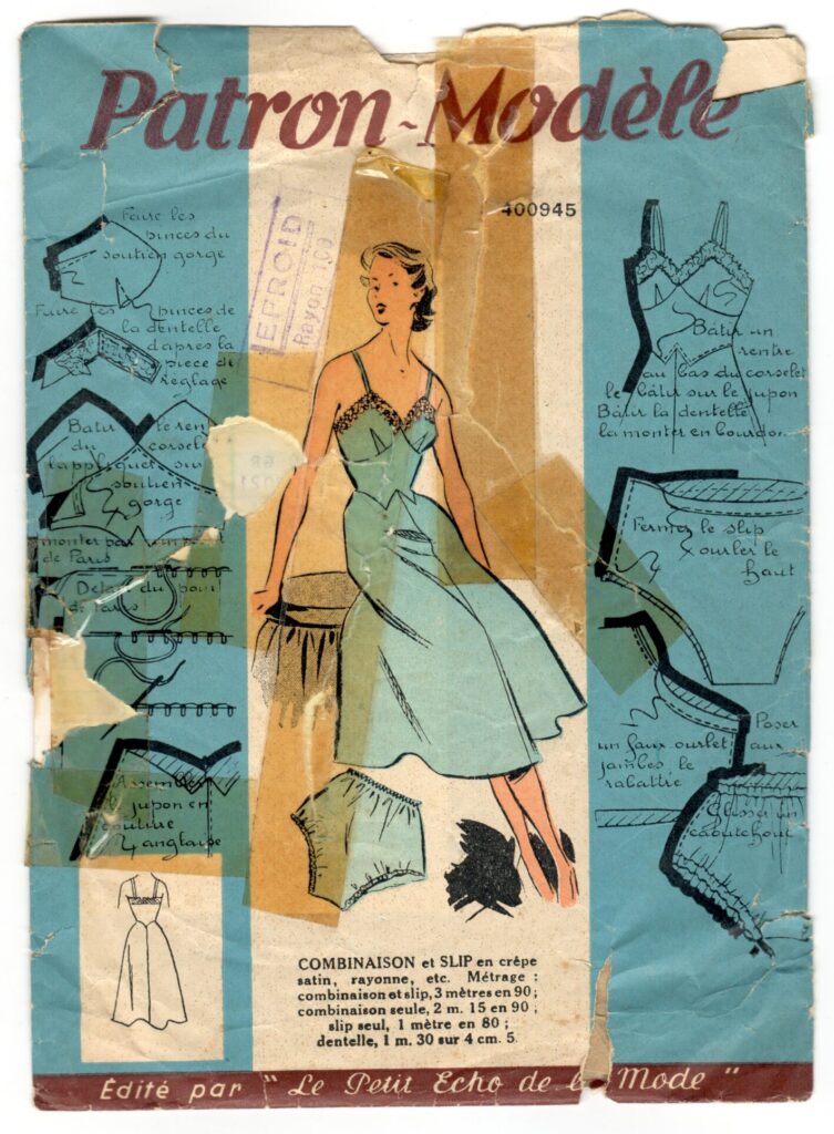 Front of a sewing pattern enveloppe by the french brand Patron-Modèle