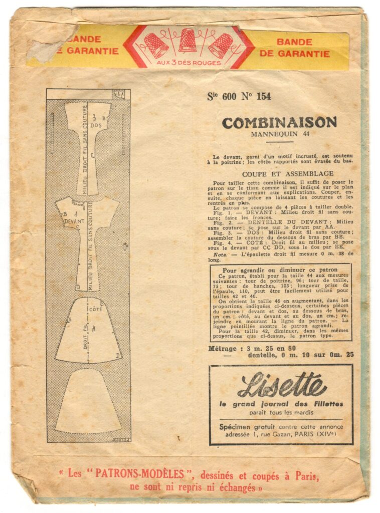 Back of a sewing pattern enveloppe by the french brand Patron-Modèle